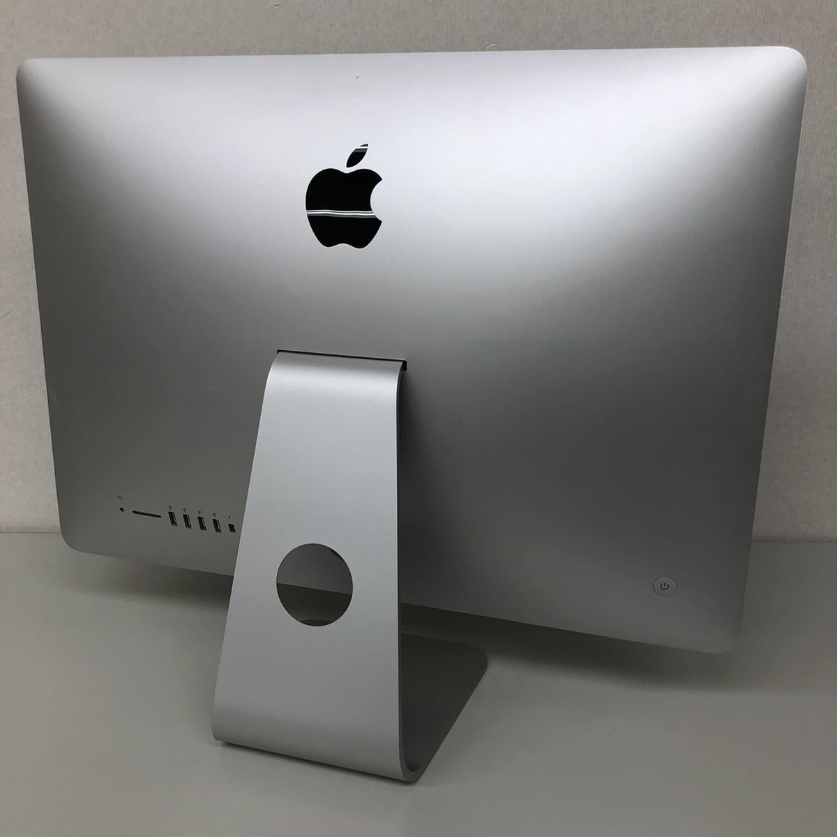 MacOS Catalina 21.5インチ 2012 MD093J/A Apple iMac 21.5インチ Late 2012 MD093J/A Catalina/Core i5 2.7GHz