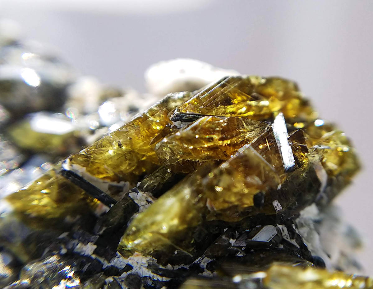stone club チタン石(Titanite or Sphene) ｜石の販売専門店vec 
