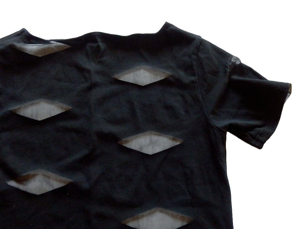 送料無料】 ISSEY MIYAKE・イッセイミヤケ・黒・トップス・カットソー 