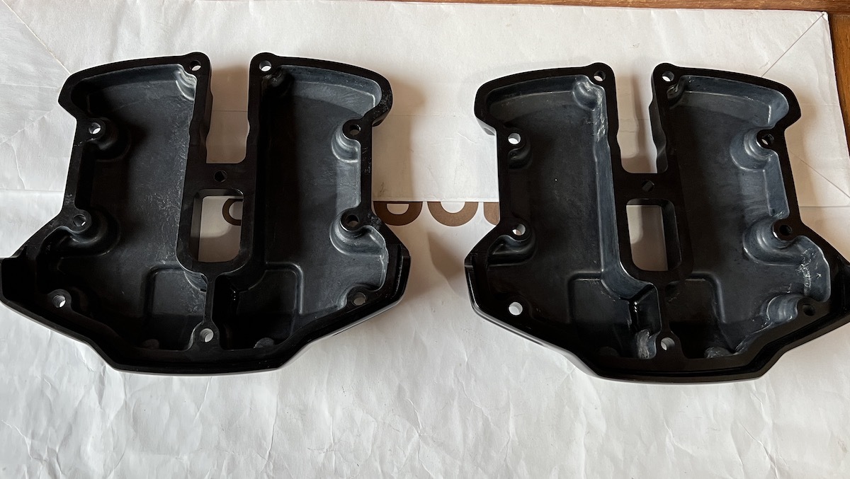 未使用 ハーレー 純正OP ドミニオン ロッカーカバー 25700779 harley 