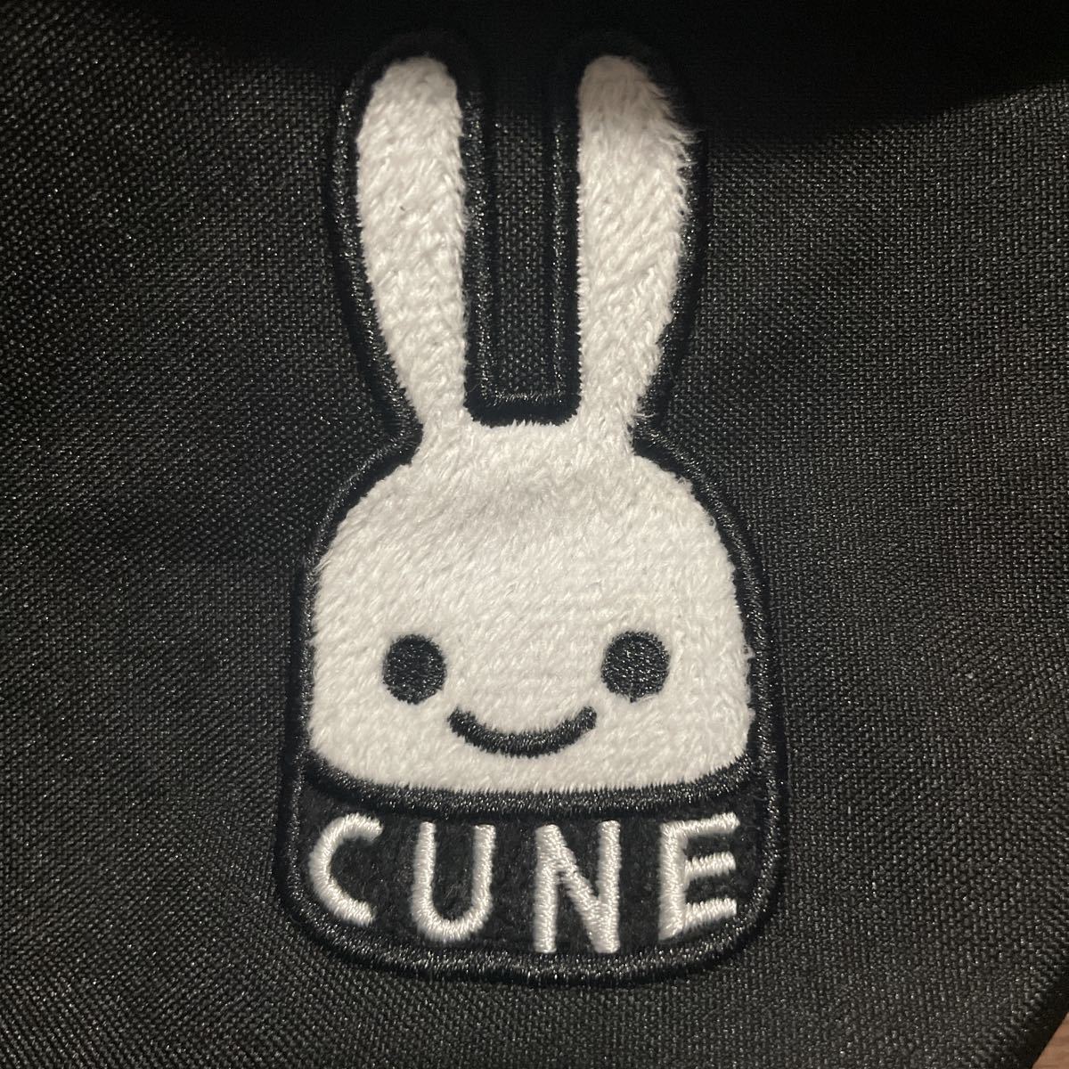 CUNE キューン ウエストポーチ ボディバッグ ブラック カチョッとする 