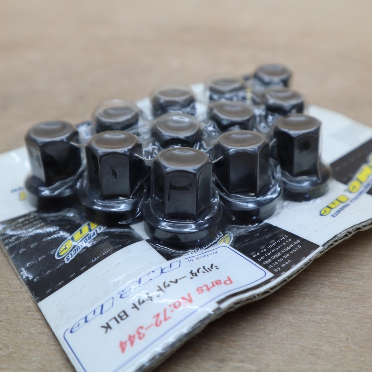 ★未開封　カワサキ Z1/Z2/Z750-1100 72-85 PMC 72-344 SMC シリンダーヘッドナット ブラック　220106MD0528 Z2 カワサキ 0 Z&frasl;KZ 81-5230 たゆまぬ改良で1970年代を生き抜いた名車:カワサキZ1&frasl;Z2の系譜