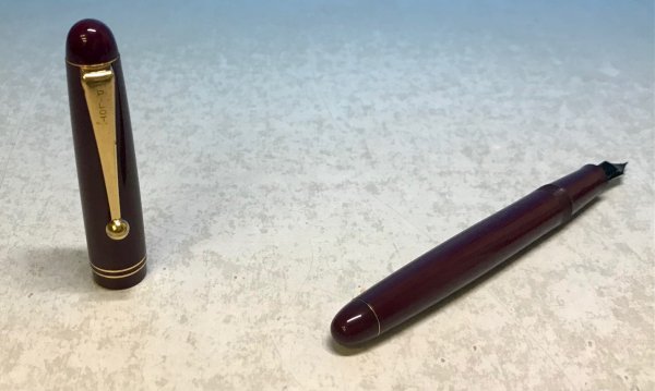 PILOT パイロット 万年筆 ボルドー ペン先 14K-585 3 F○赤 ゴールド