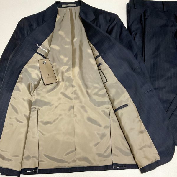 GO326A7/AB5 新品2021秋冬 gotairiku 五大陸　ピンストライプスーツ　パンツ2本　総裏仕立て　ノータック　裾上げ済　ネイビー　　訳あり