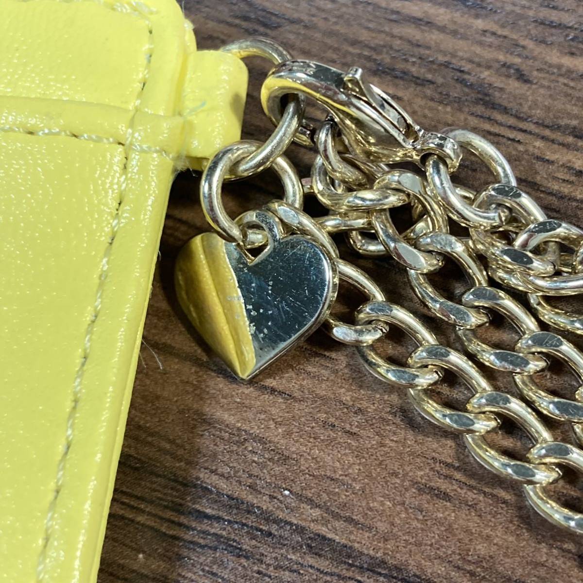 Samantha Vega サマンサ ベガ パスケース イエロー 小物 カードケース 保管品 女性用 売買されたオークション情報 Yahooの商品情報をアーカイブ公開 オークファン Aucfan Com