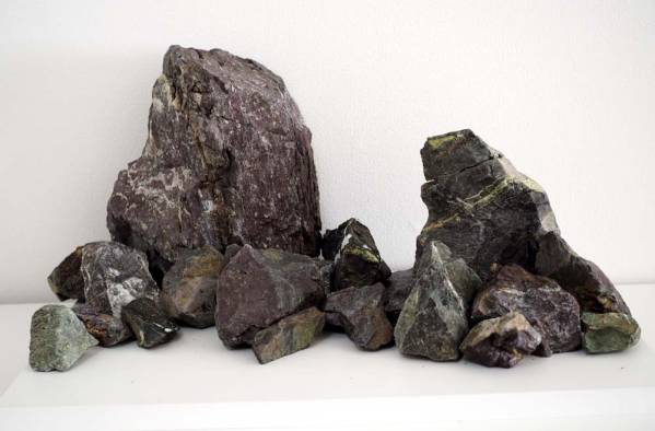 チャーム 深山石 20kg 大中小 20個セット_1