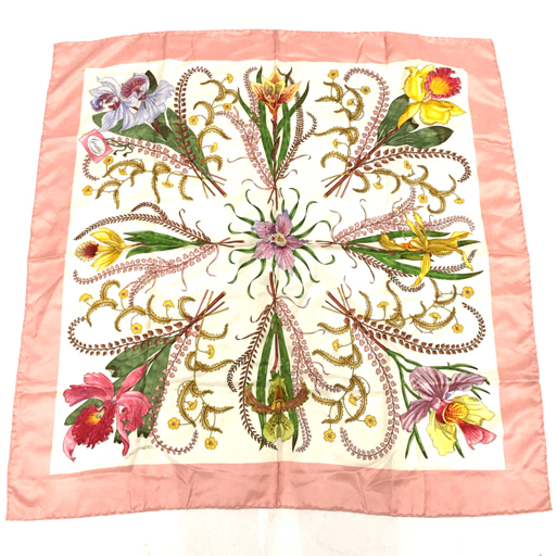 送料360円 1円 グッチ シルク スカーフ 品質タグ付 V Accornero 花柄 ブランド小物 レディース Gucci 同梱ng その他 売買されたオークション情報 Yahooの商品情報をアーカイブ公開 オークファン Aucfan Com