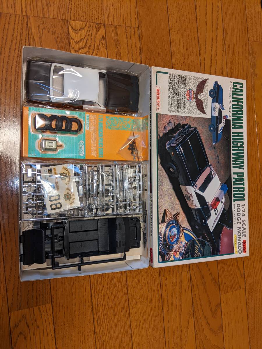 絶版商品 ヨーデル 1/24 カリフォルニアハイウェイパトロール ダッジ
