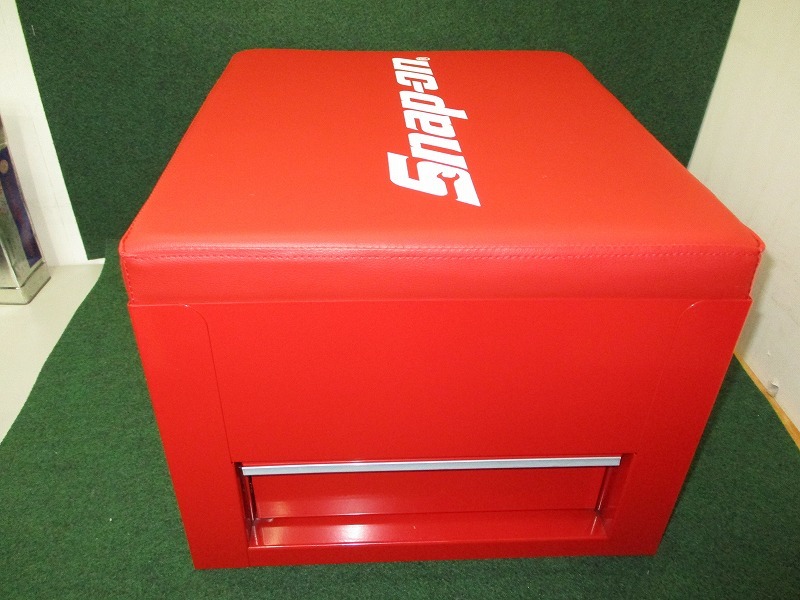 未使用品 Snap-on スナップオン シートクリーパーボックス レッド