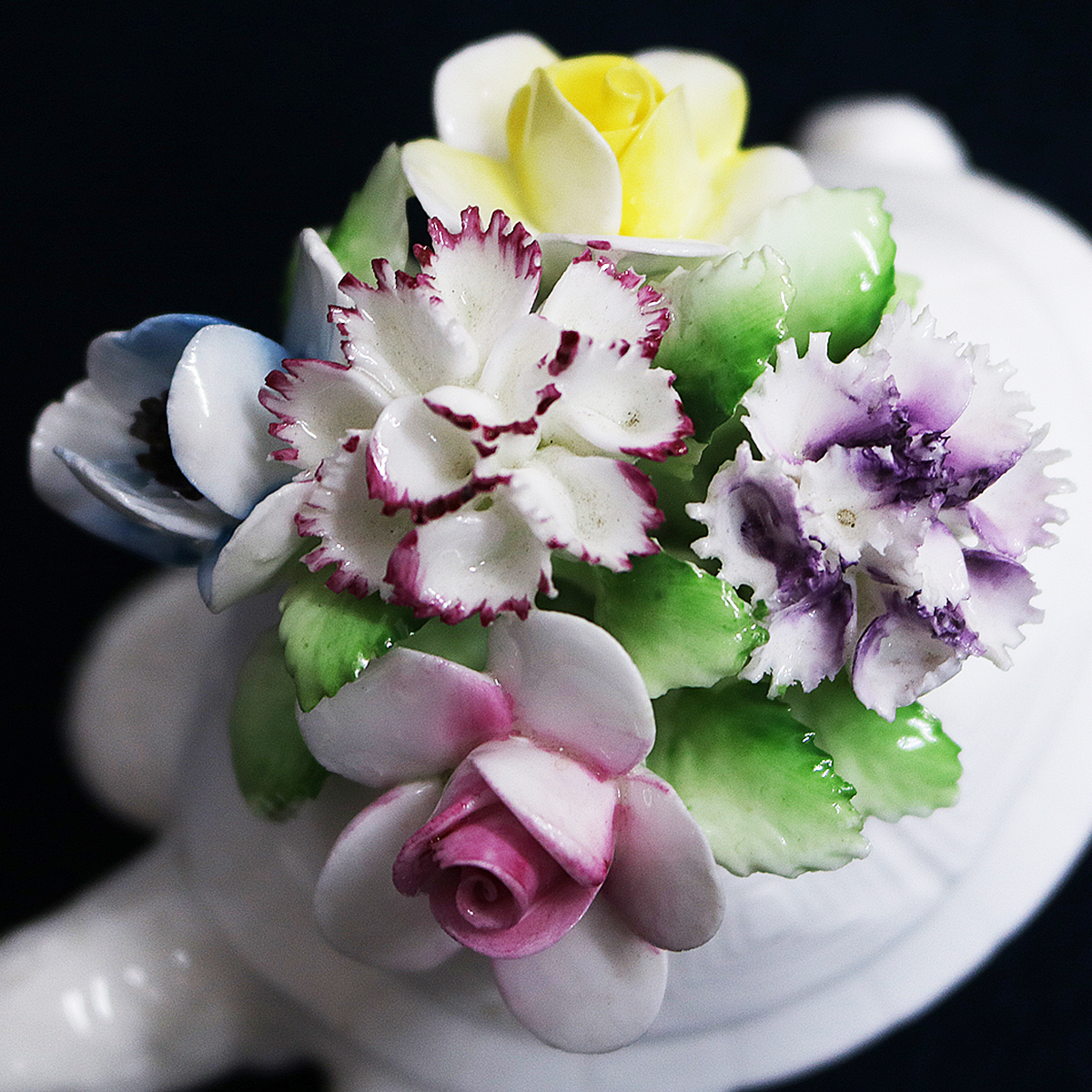 Royal Doulton ロイヤルドルトン 花を載せた亀・置物(ロイヤルドルトン