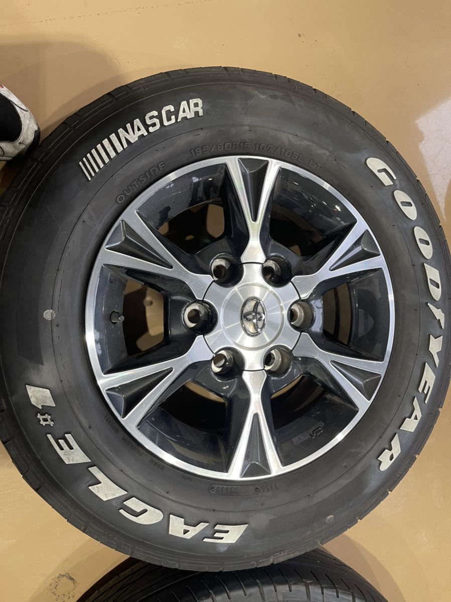トヨタ200系ハイエース 純正オプション15インチアルミホイール！ 6J