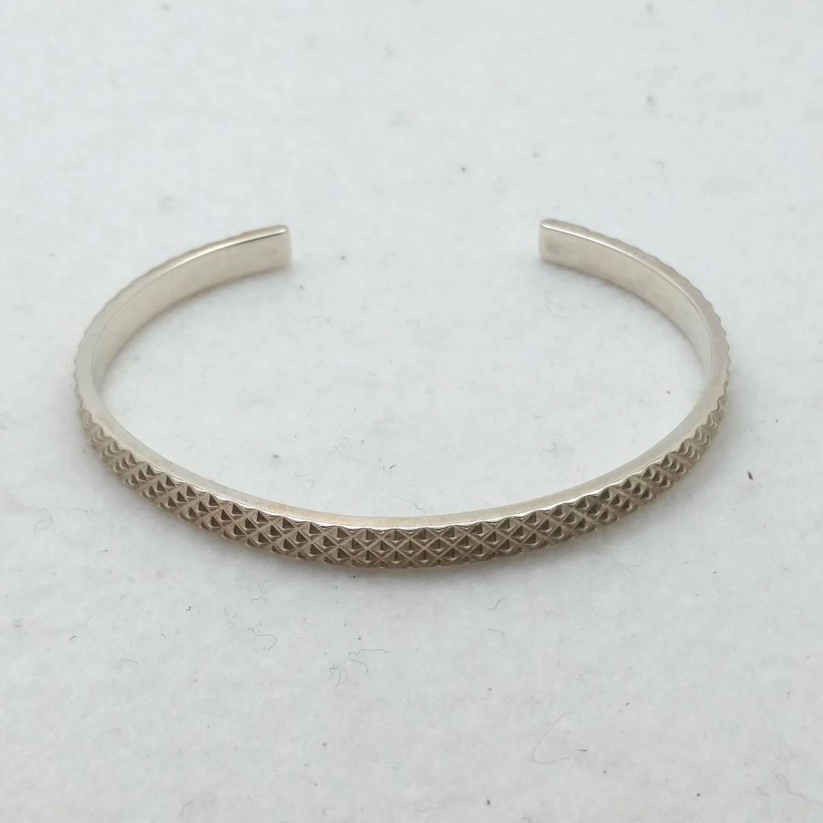 Tiffany & Co. ダイヤモンドポイント カフ バングル ブレスレット