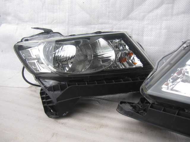 ☆中古良品☆フリードスパイク GB3GB4☆ヘッドライト左右☆HID