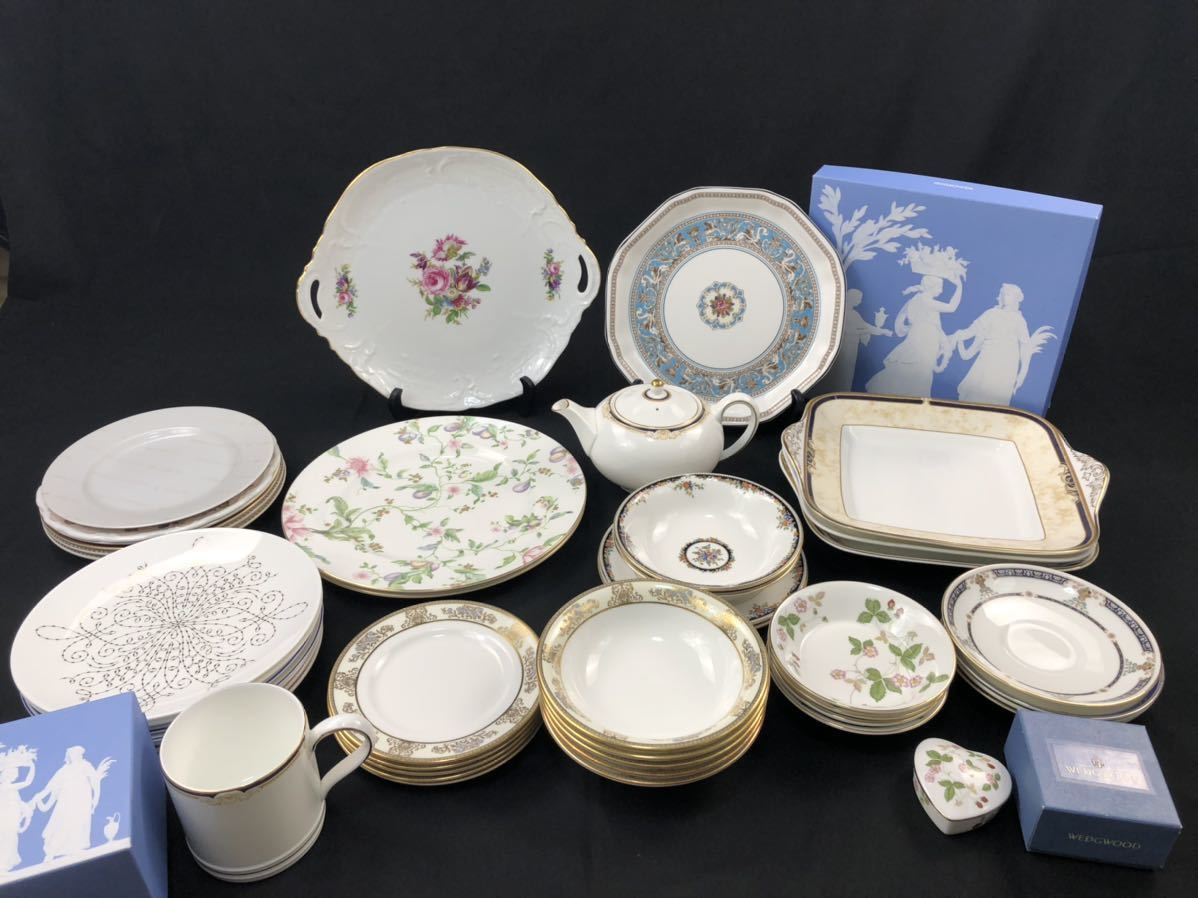 美品 皿 丸皿 ウェッジウッド 1枚 オズボーン プレート 陶器 イギリス 