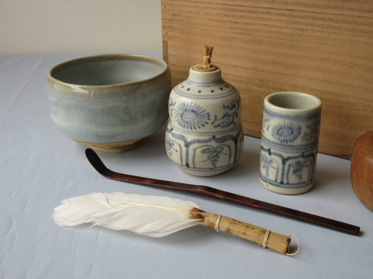 茶碗 棗 茶道具一式 振出 茶巾筒 香合 茶筅筒 茶杓 和敬板 利休茶箱 