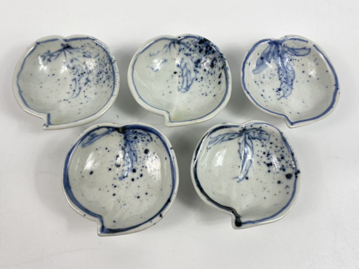 チョッピ♡遠隔アチューメント☆彡レイキ伝授☆セカンドディグリー 朝 幕末明治時期 古伊万里 豆皿 桃形 5客 染付 三足