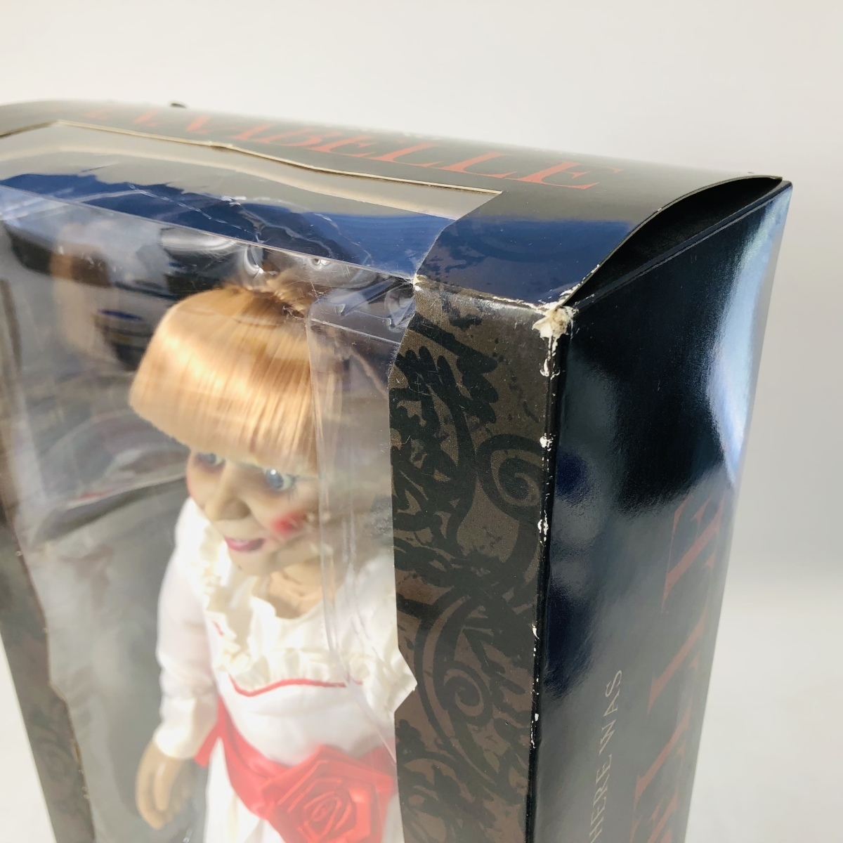 新品未開封 MEZCO TOYS アナベル 死霊館の人形 アナベル プロップ レプリカ ドール アナベル 死霊館の人形 MEZCO 最 N78932275 2体