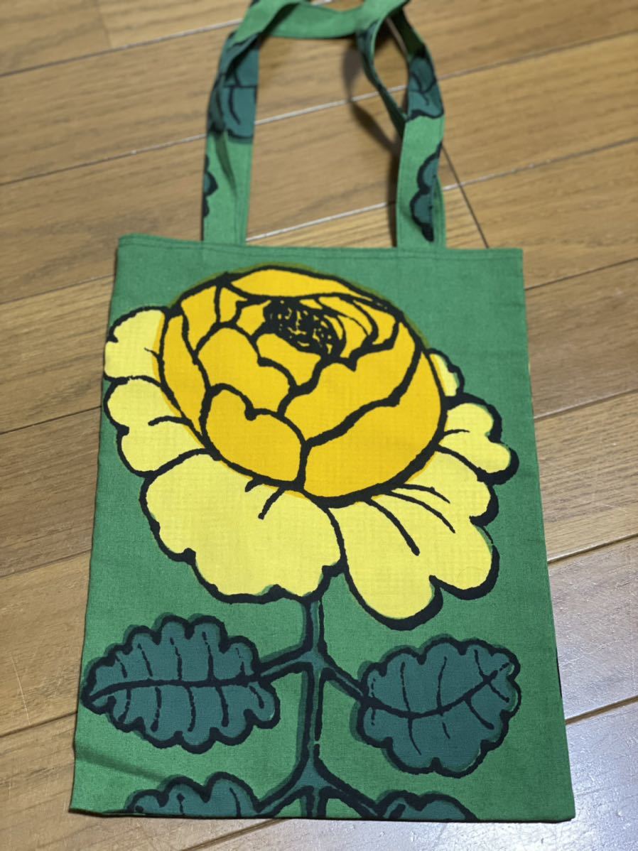 Marimekkoマリメッコ緑 黄色花柄トートバッグ小 トートバッグ 売買されたオークション情報 Yahooの商品情報をアーカイブ公開 オークファン Aucfan Com