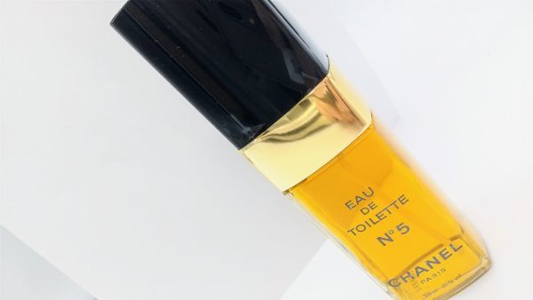 N°5 CHANEL - Eau | de シャネル Spray Toilette L'EAU EAU OZ. FL. 3.4