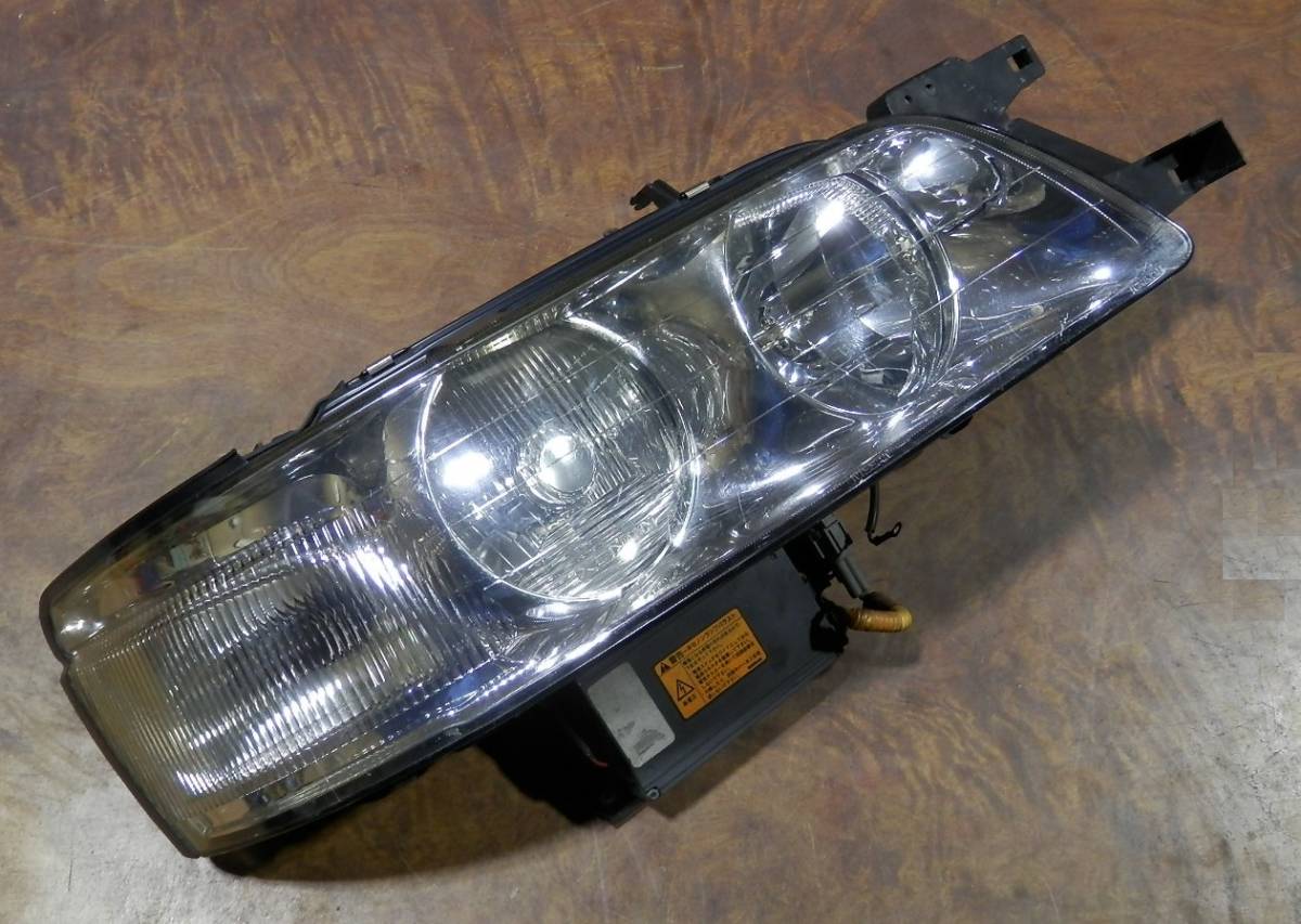 ローレルGC35 HC35ヘッドライト キセノンHID 2個セットクラブS