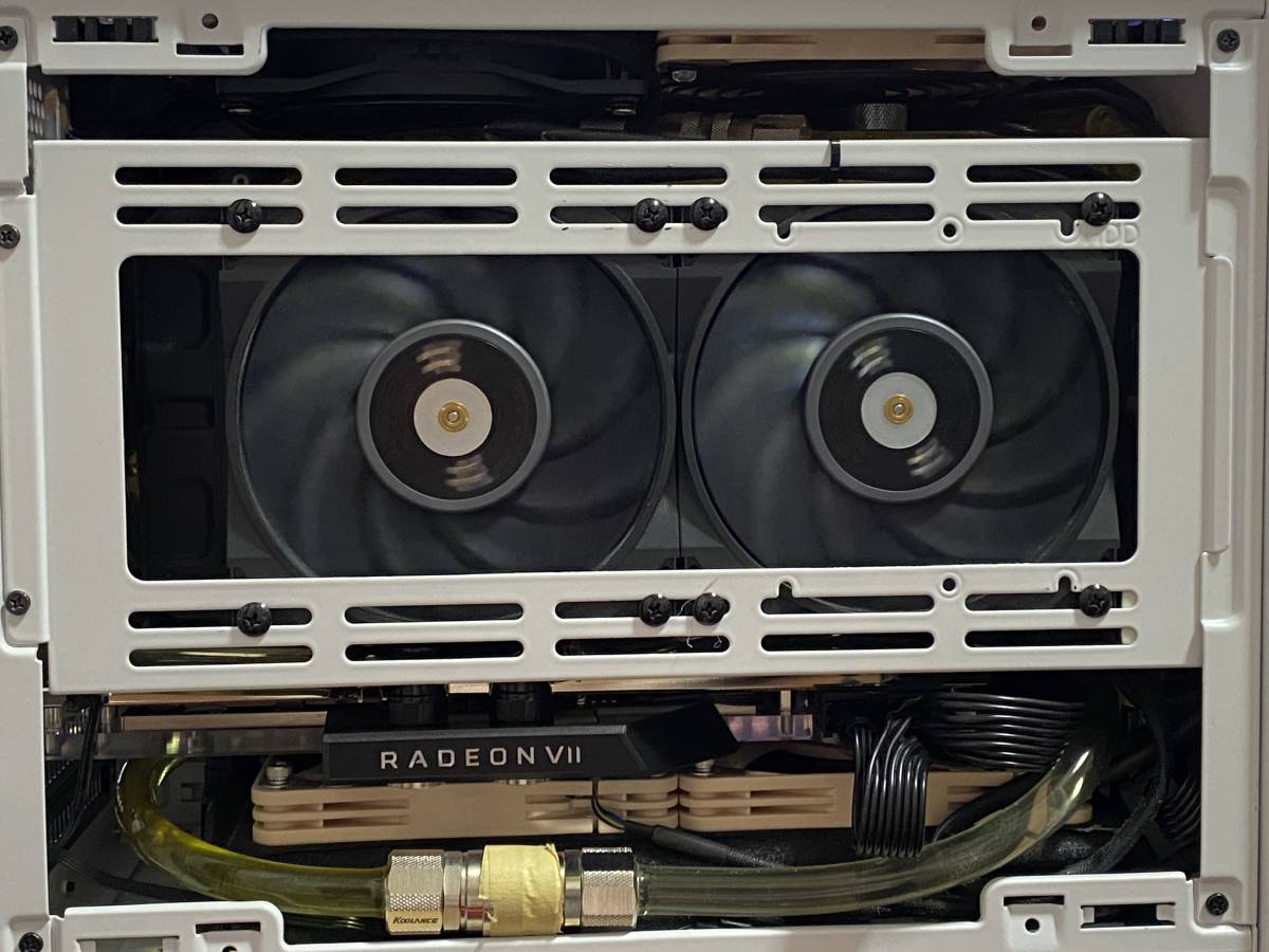 XFX AMD Radeon VII 16GB 動作品 EKWB製ウォーターブロックとバック  