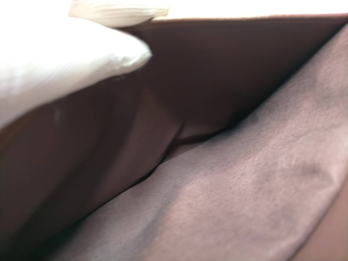 BURBERRY（セカンドバッグ⁄クラッチバッグ）のフリマアイテム一覧 