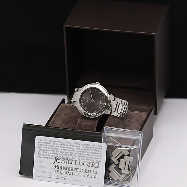 さ*フ様 GUCCI 稼働　腕時計 1円 稼働 グッチ 良品 QZ デイト シルバー文字盤 黒文字盤