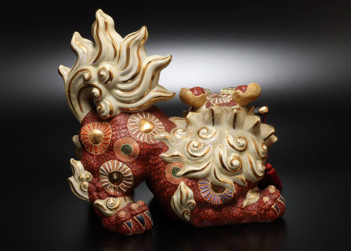 置物 色絵金彩 獅子置物 嬉しい 高30cm 貴重