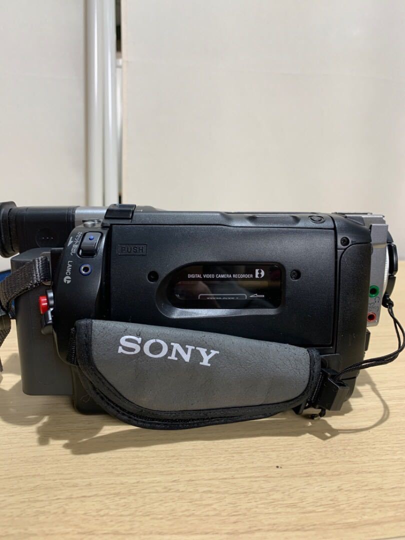 SONY デジタルビデオカメラレコーダー DCR-TRV735K SONY デジタルビデオカメラレコーダー DCR-TRV735K