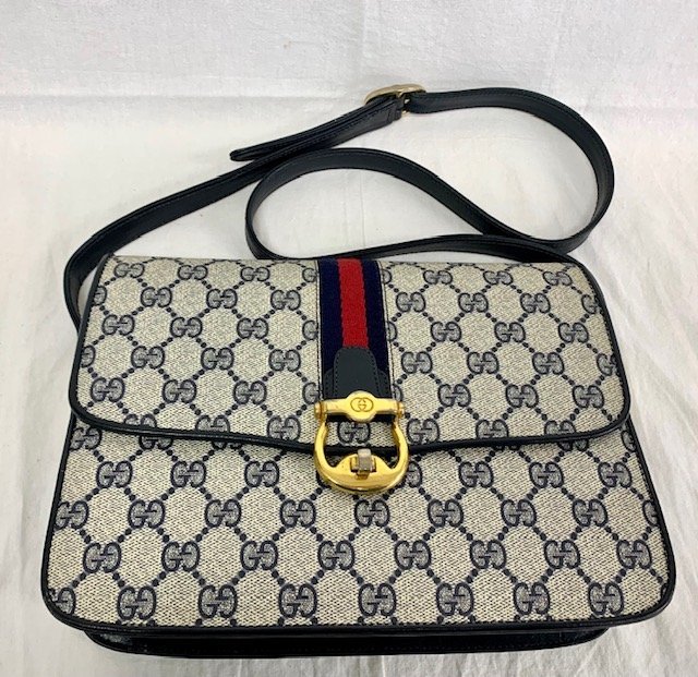 【低価，格安】 品 グッチ GUCCI ショルダーバック ネイビー GG柄 XB0113(オールドグッチ)｜売買されたオークション情報、yahooの商品情報をアーカイブ公開 - オークファン かばん、バッグ