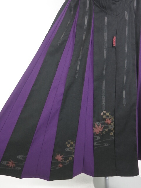 ozz oneste 袴スカート 刺繍入り パープル プリーツ 編み上げ　フリル ozz oneste 袴スカート 刺繍入り パープル プリーツ 編み上げ フリル