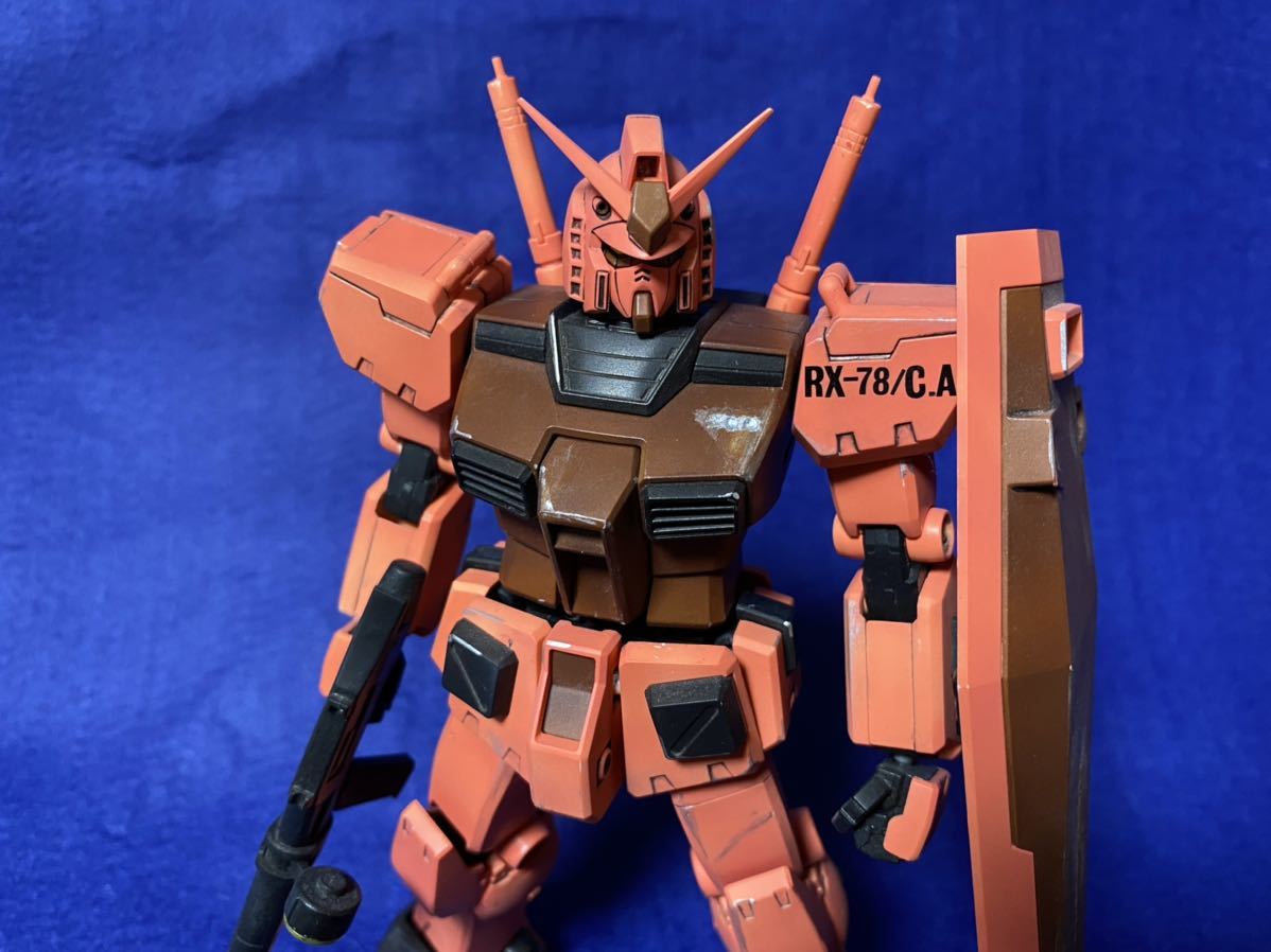 バンダイ MG 1/100 RX-78-2 ガンダム ver.Ka 塗装済完成品 キャスバル仕様カラー_3