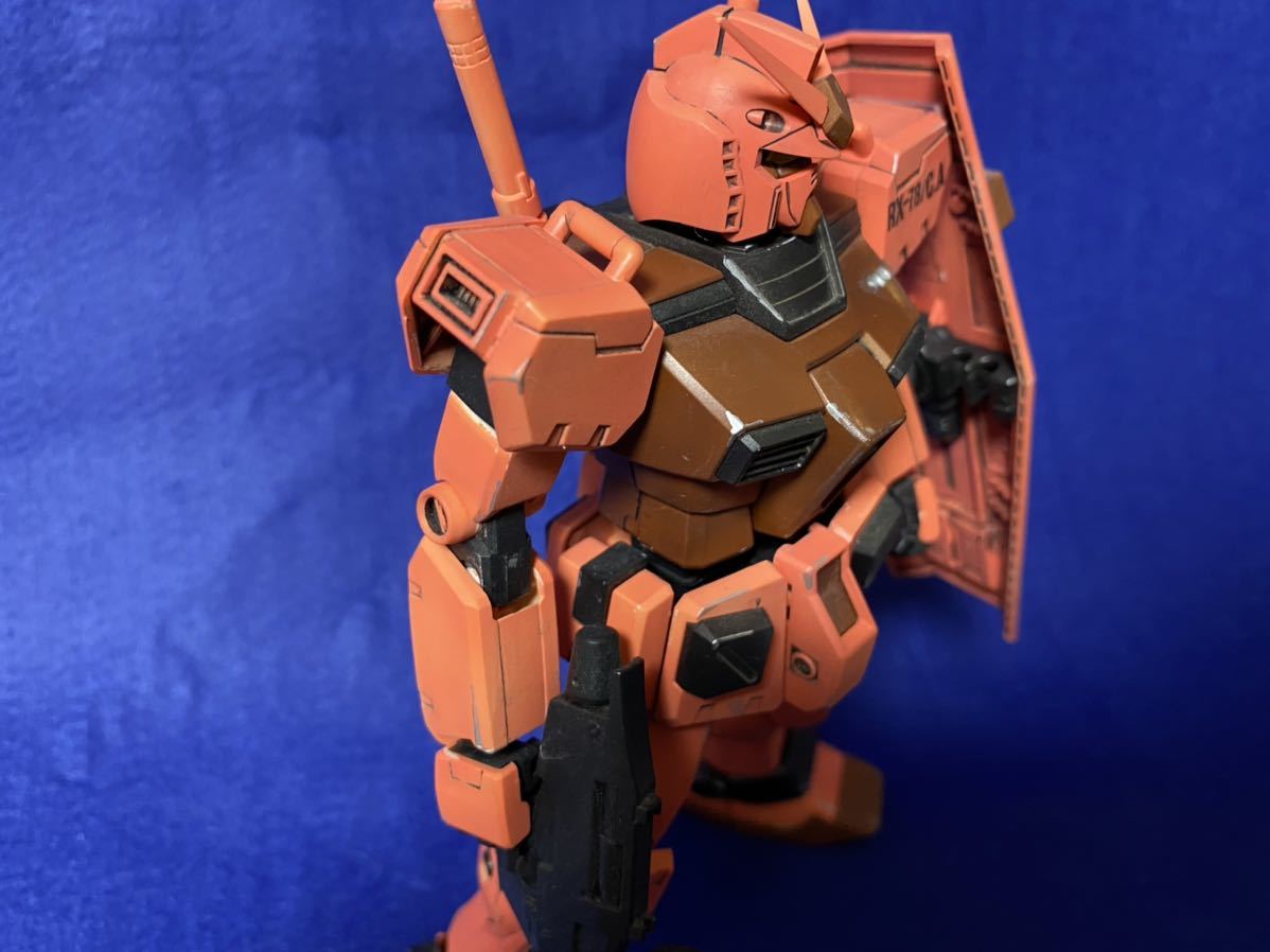 バンダイ MG 1/100 RX-78-2 ガンダム ver.Ka 塗装済完成品 キャスバル仕様カラー_4