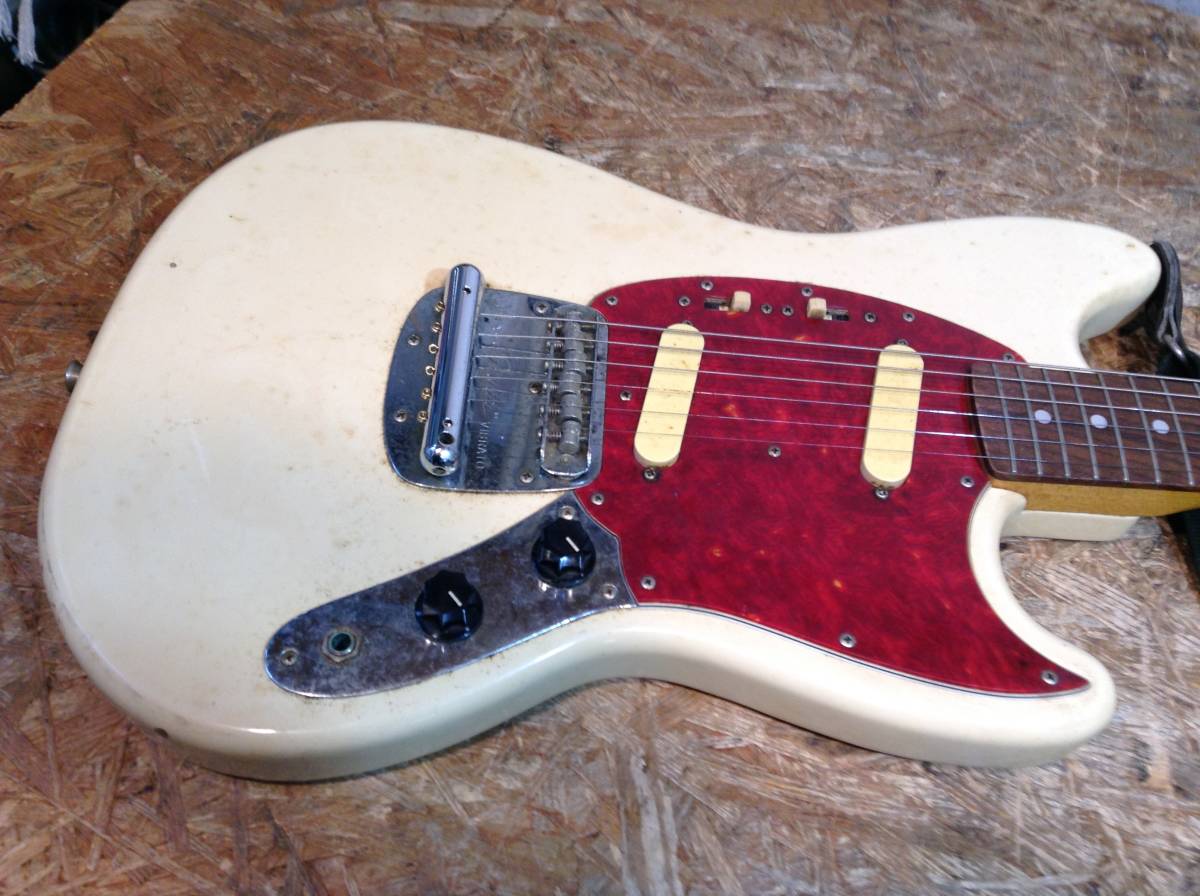hf220404-002B9 フェンダージャンパン ムスタング Fender Japan MUSTANG ジャンク 付属品あり 要修理 中古　