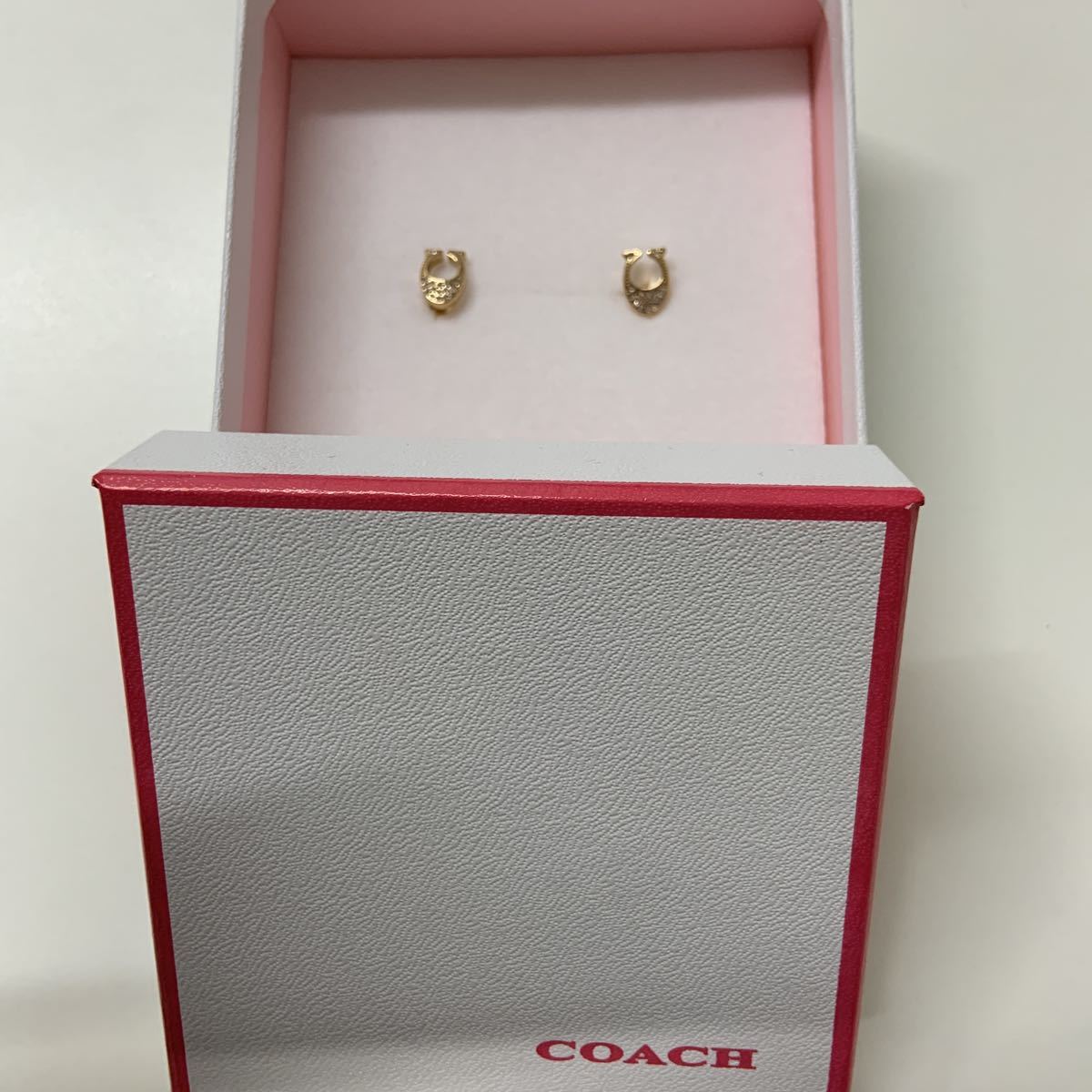新品未使用 箱付き COACH(コーチ) ピアス 12，000円で購入 【公式通販】