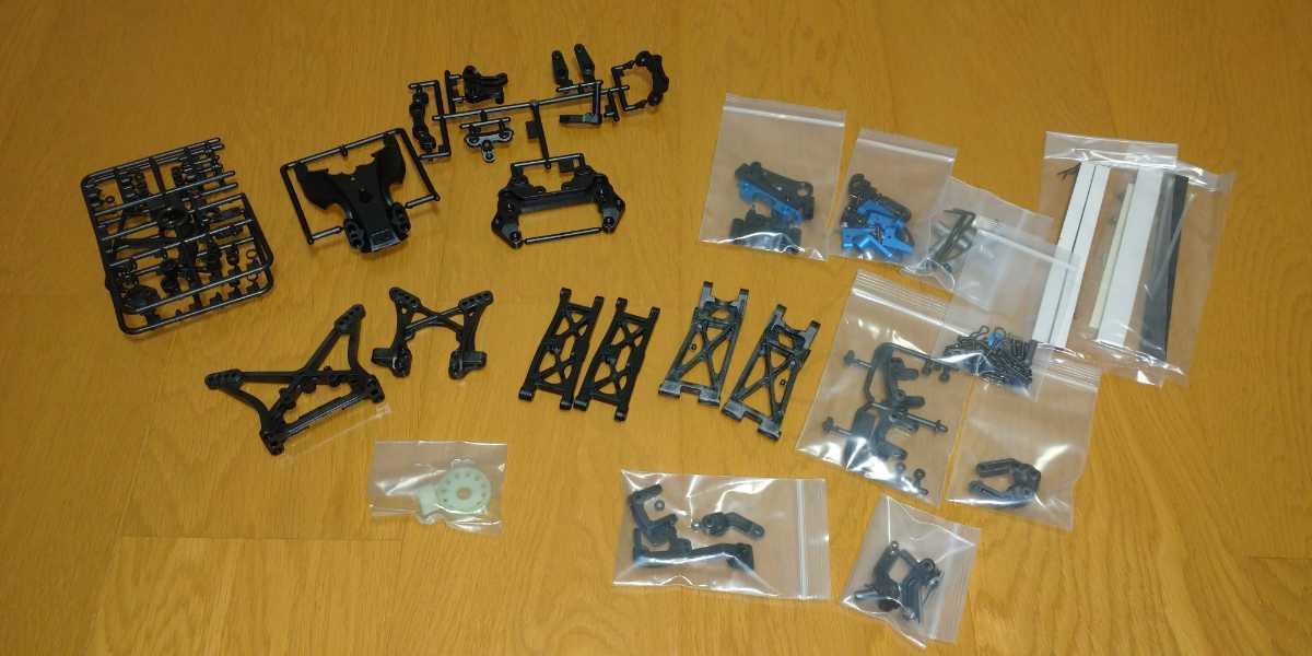 タミヤ TAMIYA 1/10RC TRF201 オプション・予備部品多数有り 組み立て