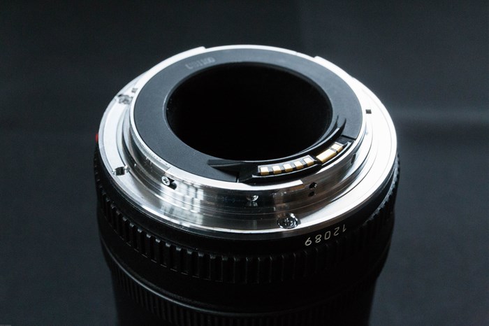 大阪売筋品 Canon EF135mm F2.8 SOFTFOCUS USED