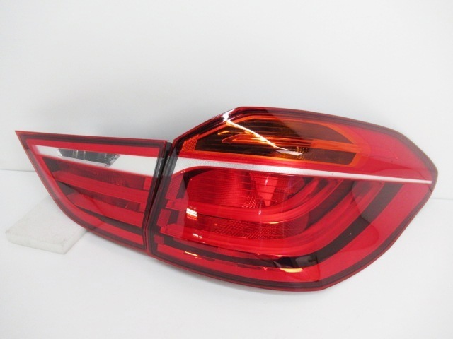 良品】 BMW 2シリーズ F46 後期 純正 左 テールランプ テールライト