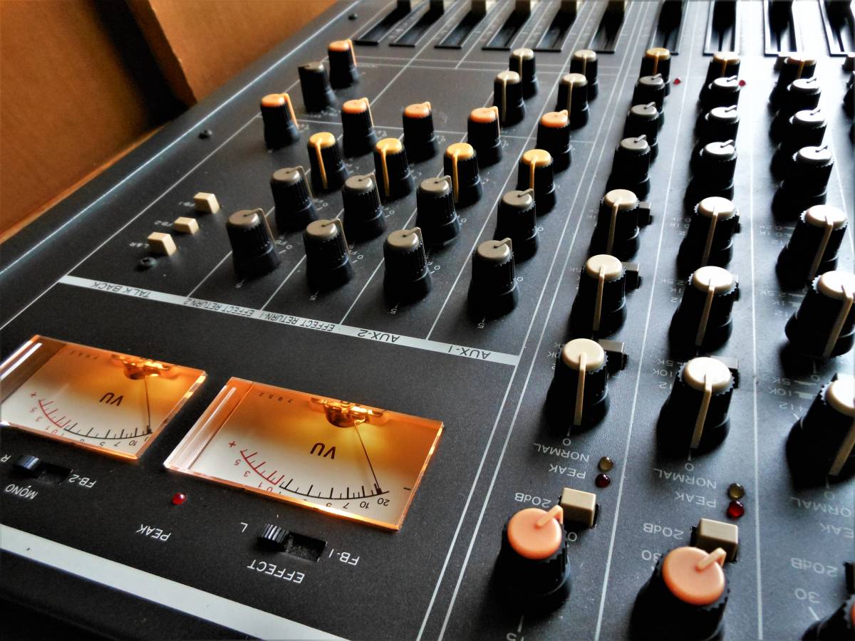 8チャンネルミキサーTEISCO MX -850DX