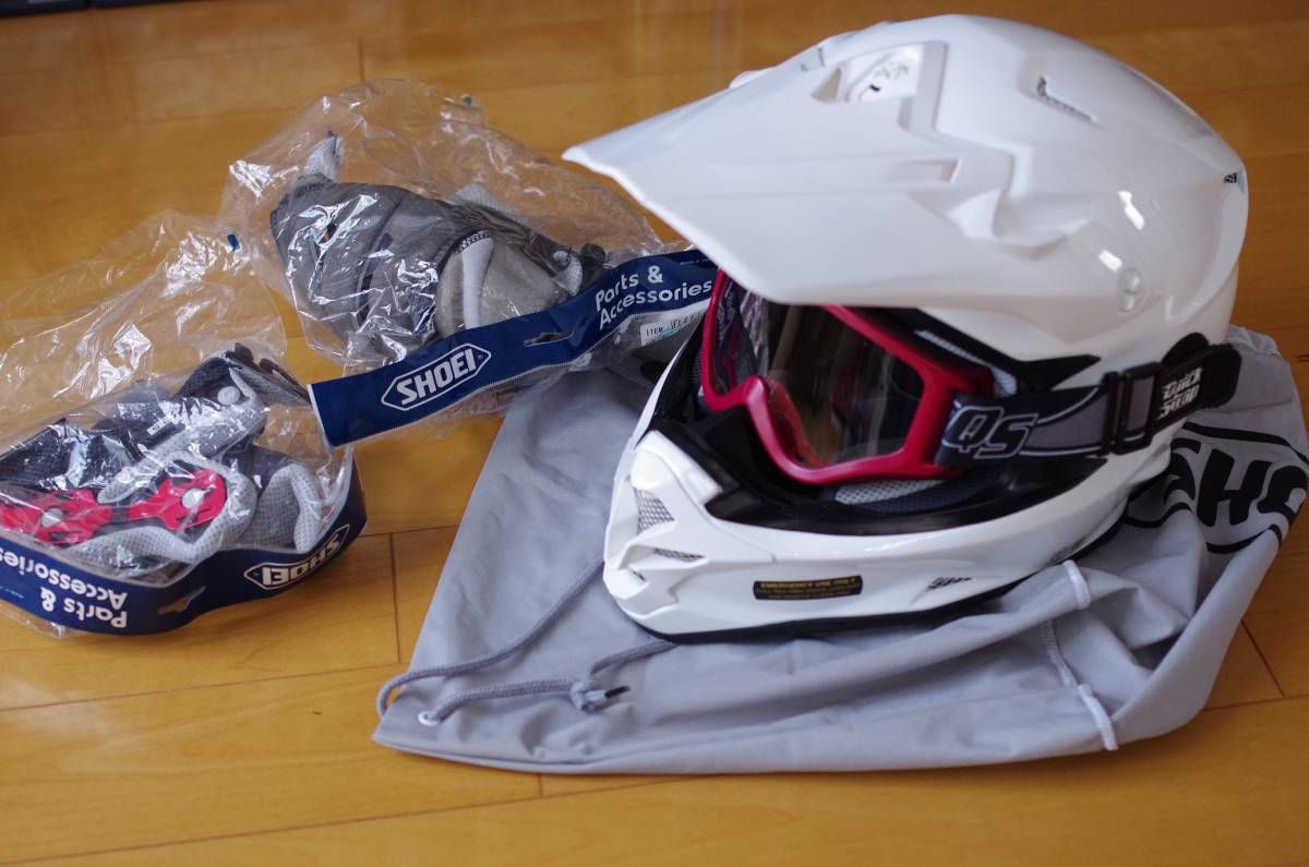 SHOEI VFX-W M(57cm) ホワイト SWANSゴーグル Helmet Shoei VFX SHOEI VFX-W M(57cm) ホワイト SWANSゴーグル Helmet Shoei VFX