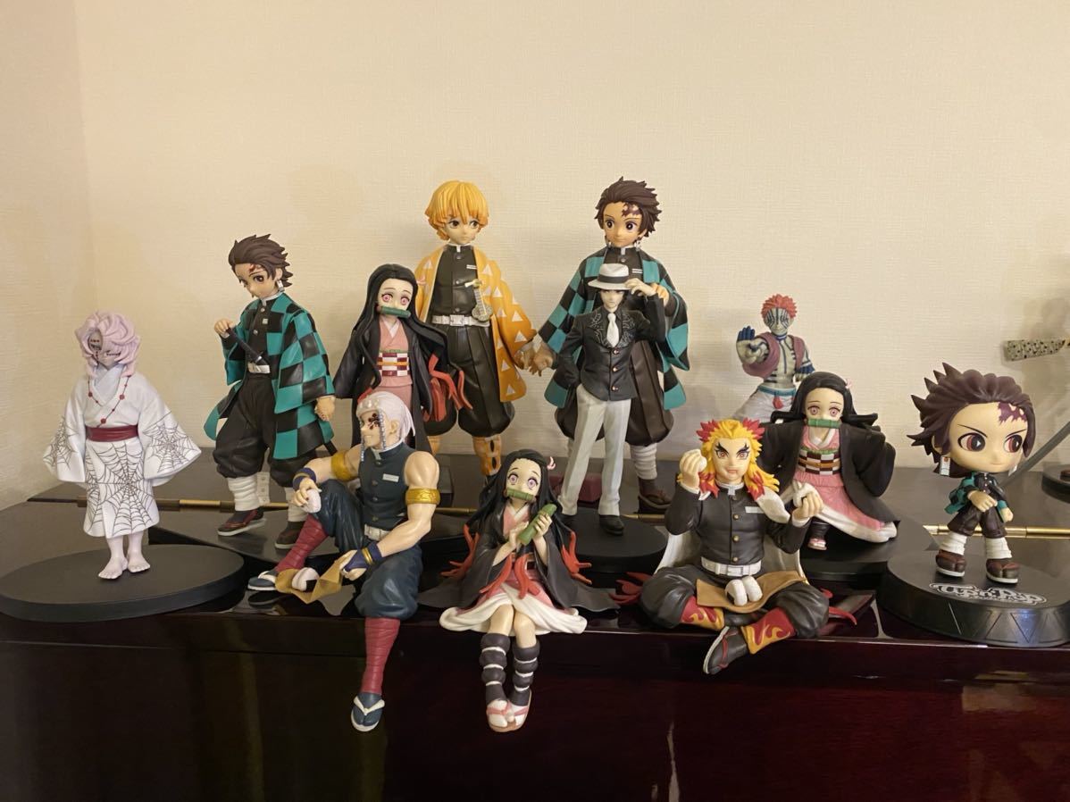 フィギュアまとめ売り　オーバーロード　呪術廻戦　銀魂　ドラゴンボール等 鬼滅の刃 呪術廻戦 ドラゴンボール 銀魂 フィギュア まとめ売り おまけ
