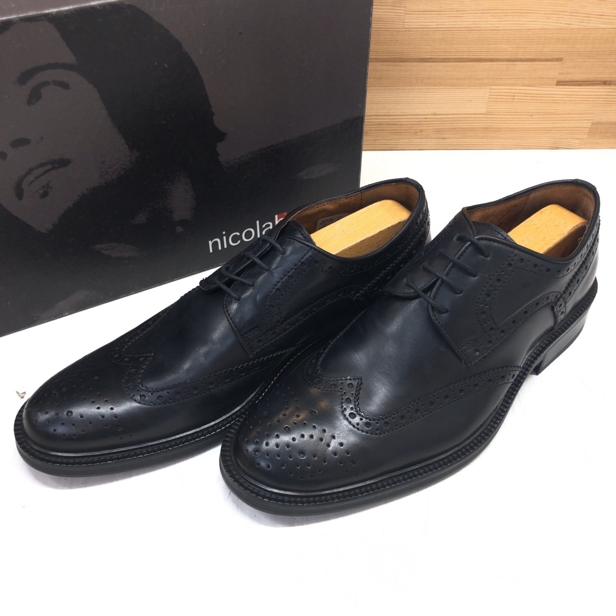 ○ほぼ未使用 nicola benson ニコラベンソン ウィングチップ レザー 