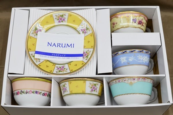 在庫あり即納 未使用 NARUMI 5客 アソート碗皿 40494-32304 カップ