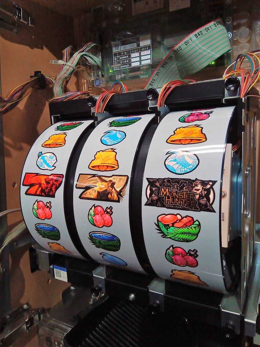 ☆ ロデオ 初代 パチスロ「モンスターハンター」 不要機つき実機