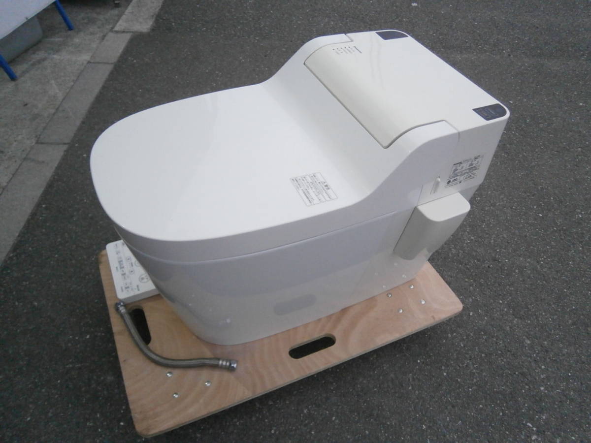 ☆中古品 パナソニック アラウーノS CH1101WS 全自動おそうじトイレ 