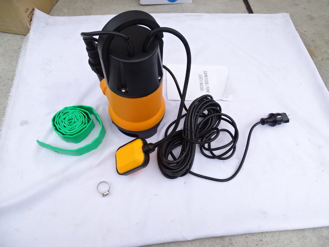 数量限定，お買い得 小型 電動 水中ポンプ 100V電源 750W 浮きセンサー 農作業 水槽 台風 災害浸水 汚水 ジェット 汚水くみ上げ 塩ビホース1.5Mおまけ(ポンプ)｜売買されたオークション情報、yahooの商品情報をアー ポンプ