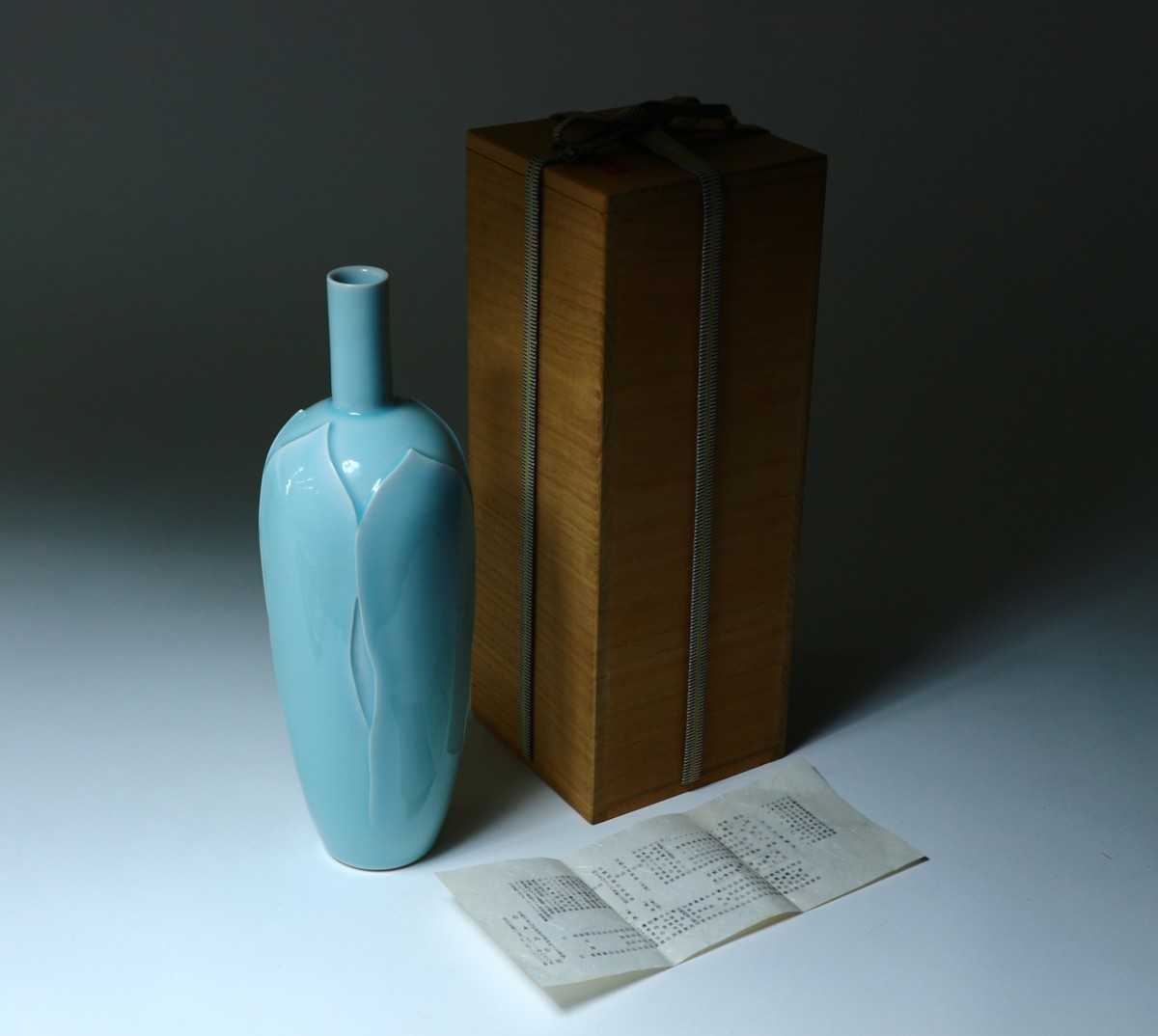 松本為佐視 青瓷 花瓶 共箱 / 青磁 花器 花入(青磁)｜売買された