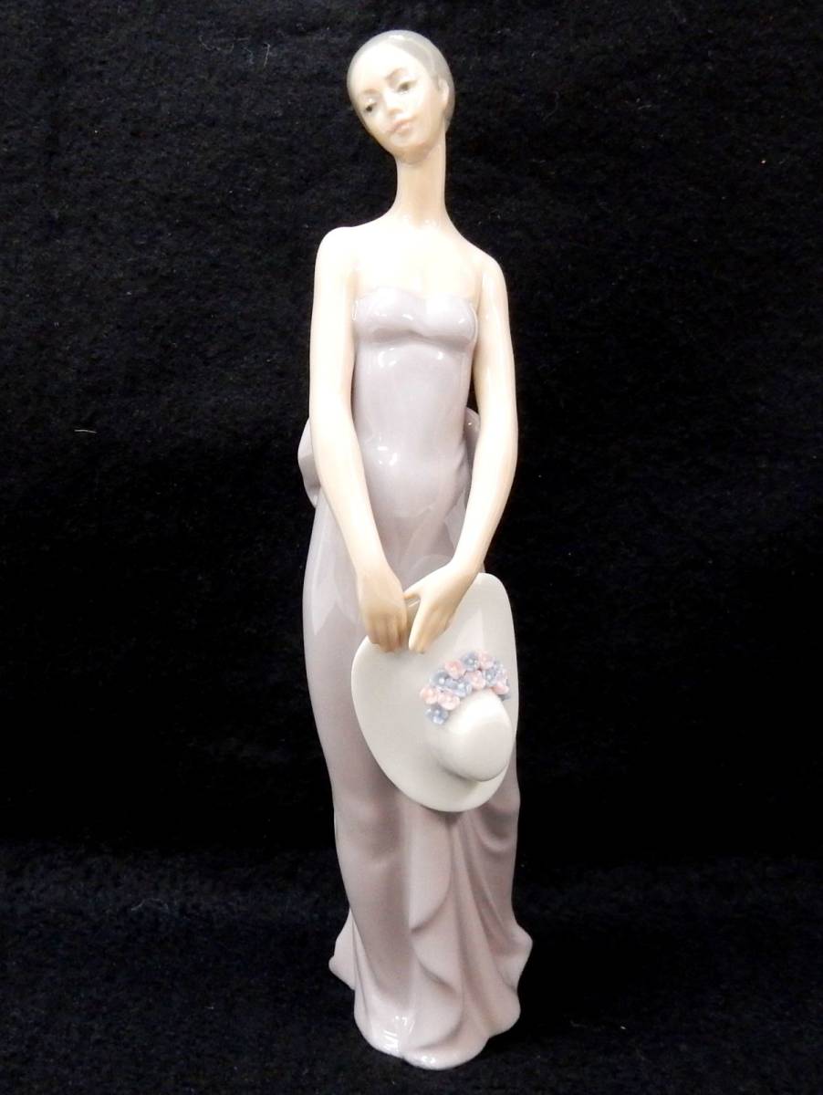 1円スタート フィギュリン LLADRO リヤドロ #5598 花嫁介添人 女性