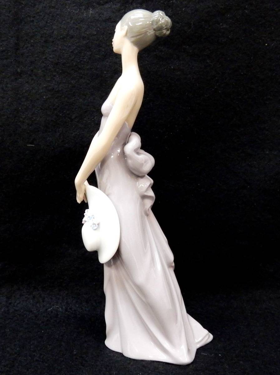 1円スタート フィギュリン LLADRO リヤドロ #5598 花嫁介添人 女性