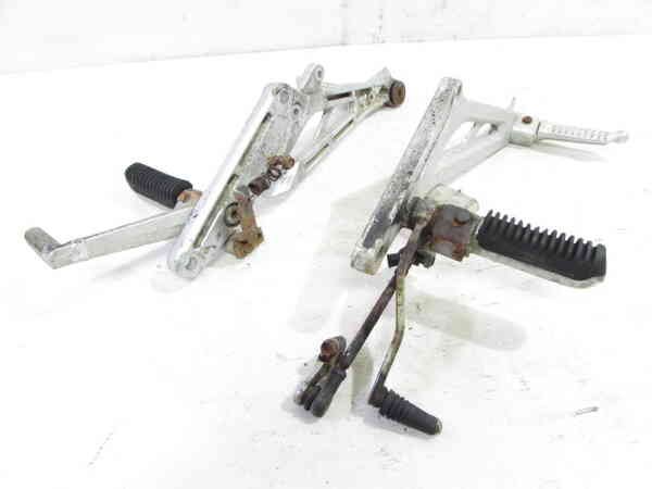 GSX400インパルス GK79A お買得 純正 ステップASSY 左右SET 検
